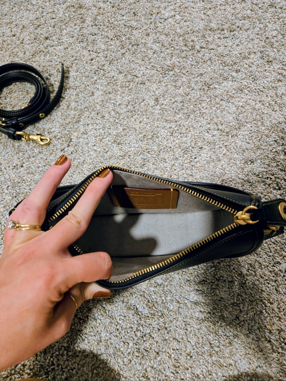 Coach Swinger Bag Re-edition In Black - Picture 8 of 12
